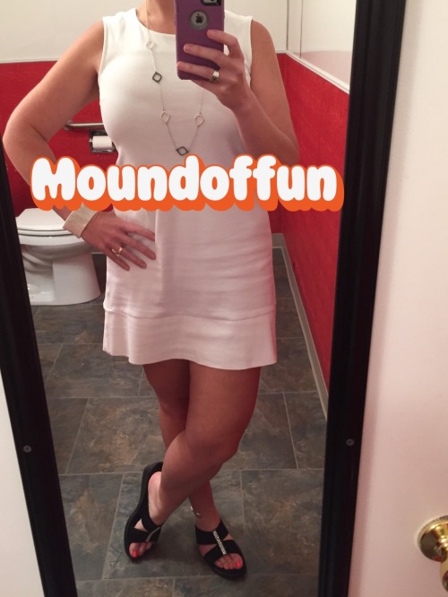 moundoffun:moundoffun:Happy Hump Day!!! It’s a white dress...