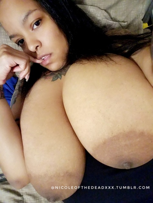 nicoleofthedeadxxx - Now for why you’re really here, fat ass...