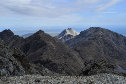 on-misty-mountains - View from the top of Sgurr Alasdair