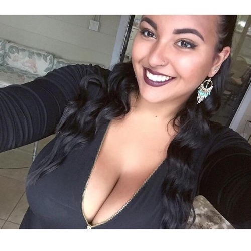 boobzbabezpregz - Busty brunette latina teen