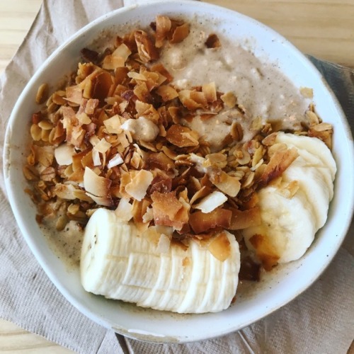 veg-inspo - Super yummy, sweet, and cinnamon-y breakfast from The...