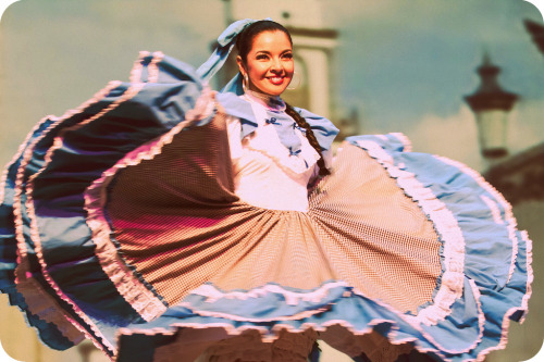 alxbngala - Ballet folklorico del Tecnologico de Tamaulipas,...