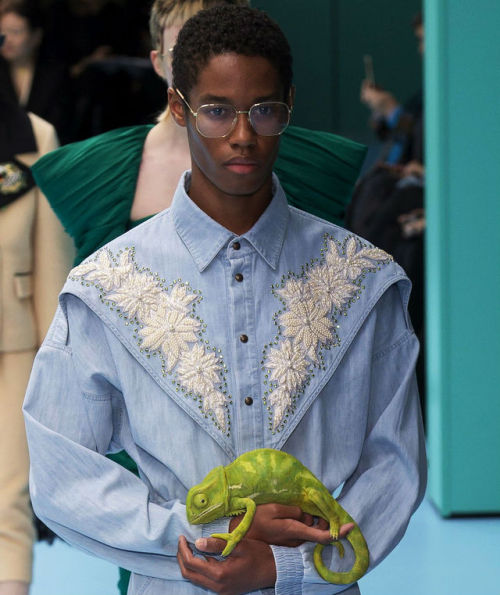 slimeweeb:5oho:gucci fall 2018“are you holding the-”“the...
