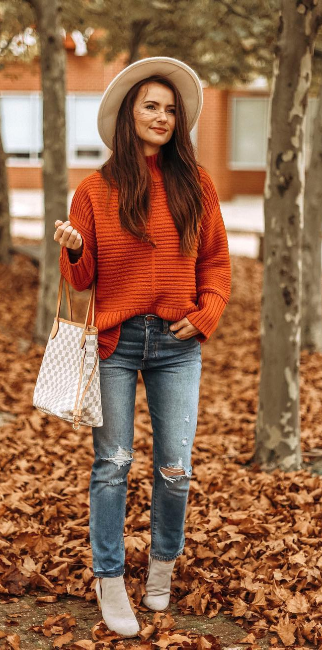 10 Easy Outfits for When You Hate Everything You Own - #Stylish, #Styles, #Picoftheday, #Loveit, #Perfect My favorite season of them all Okay, but serious question... if you could live in ONE season all year long, what would it be? You all know my answer! This sweater is such a cute fit, under $70, and comes in two colors! Ita relaxed fit, and Iwearing a size small. Shop this look here using the 