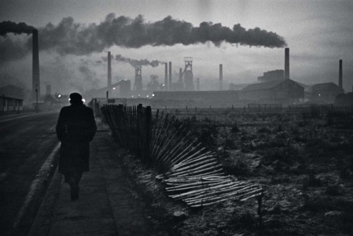 semioticapocalypse - Don McCullin. Early morning, West...