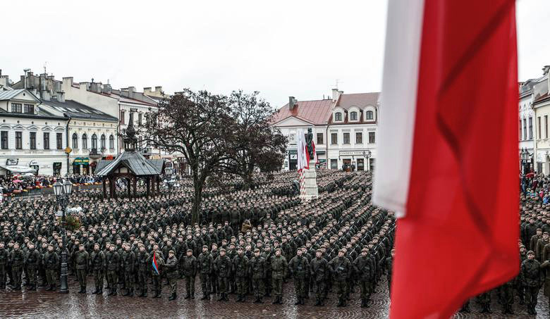 Принимают клятву в Жешуве, Польша. 2017
