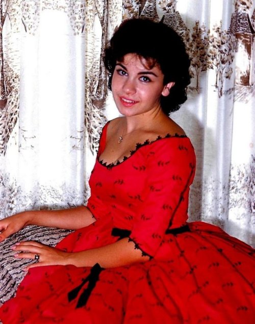 adoring-annette - Annette Funicello, circa 1959.