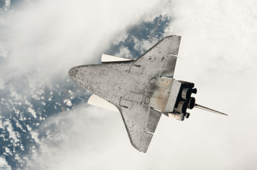 humanoidhistory - April 7, 2010 – The Space Shuttle Discovery...