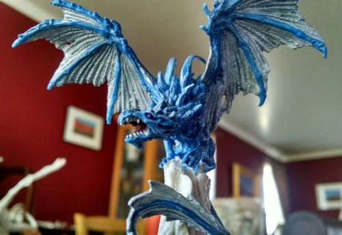 blaiddraws - i painted a lil dragon!!