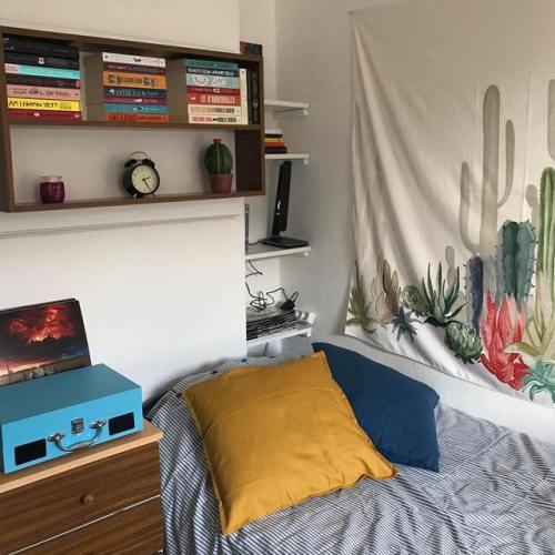 peachyarht - my dorm room is almost finished