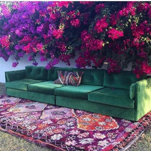 maisonmarrakech - Relax, it’s mid-week, take a moment to sit...