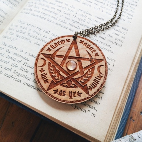 sosuperawesome - Laser Cut Bookmarks, Brooches, Pendants and Wood...