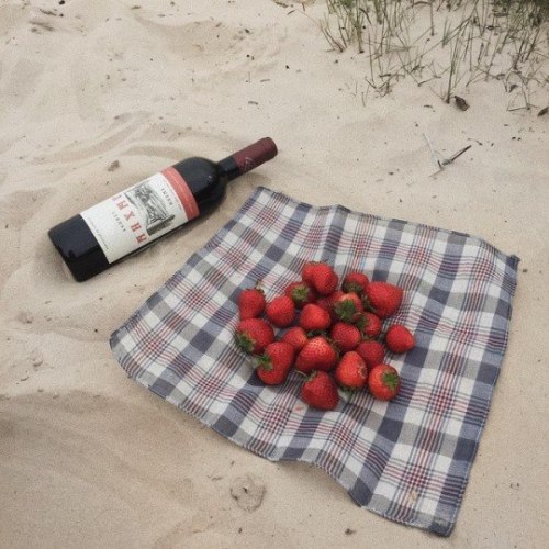 yvnglunalus - strawberry/drinks mini mb