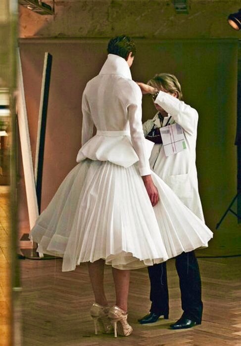 notordinaryfashion - Christian Dior Haute Couture - Muslin fitting