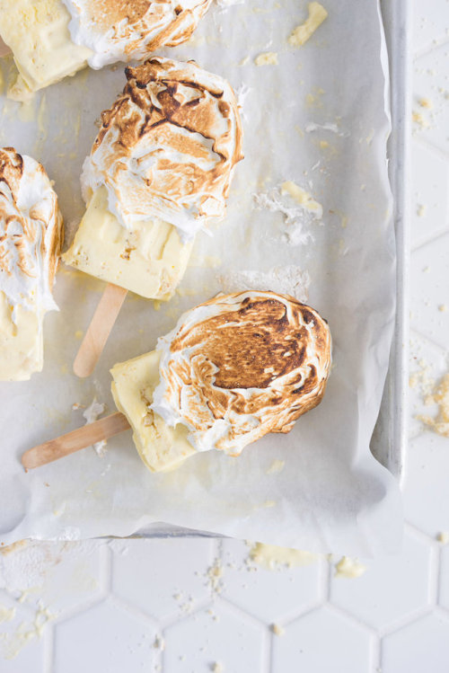 sweetoothgirl - lemon meringue pie ice cream pops