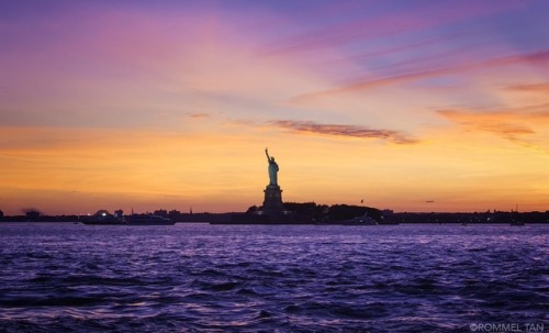 newyorkcityfeelings - Lady Liberty Rommel Tan @rtanphoto