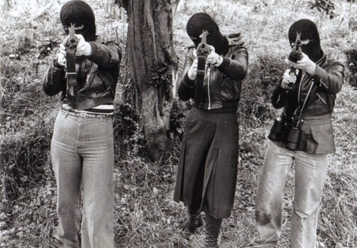 congenitaldisease - Female members of the IRA during The Troubles...