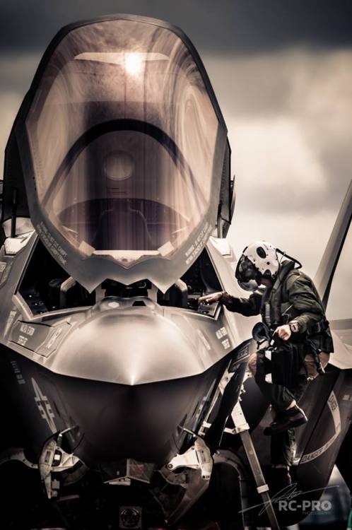 bobgalloway55 - thefuture-tomorrow - New F-35 Lightning...