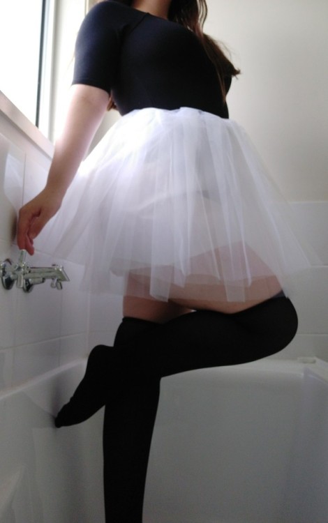 wittlebittycrybaby - I 110% impulse bought a tutu and thigh...