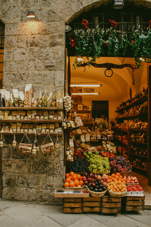 mostlyitaly - Shopping in Siena (Tuscany, Italy) by orlyp