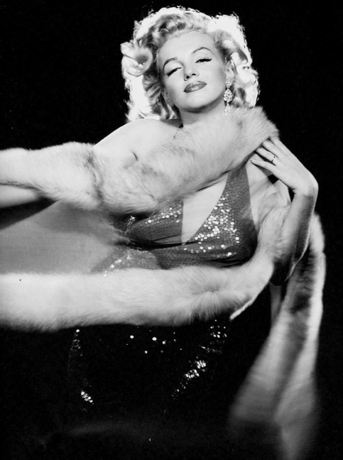 infinitemarilynmonroe - Marilyn Monroe photographed by Richard...