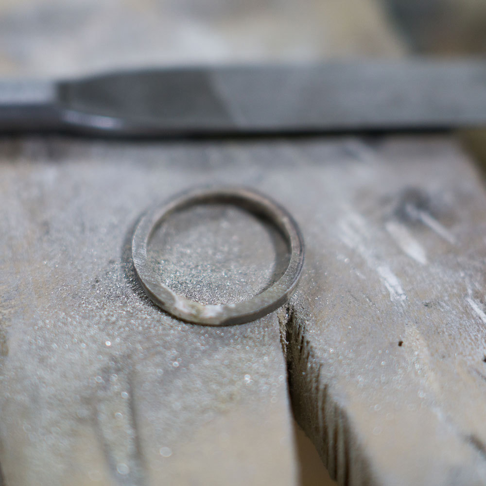 屋久島でつくる結婚指輪　制作風景6　ハンドメイドのマリッジリング