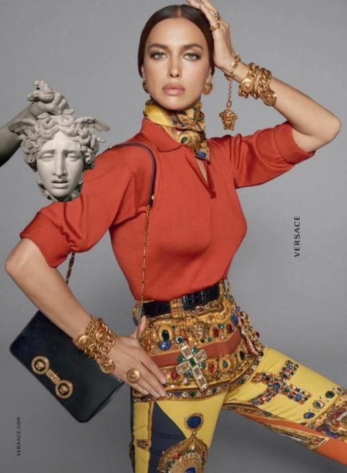 Irina Shayk for Versace Spring/Summer 2018