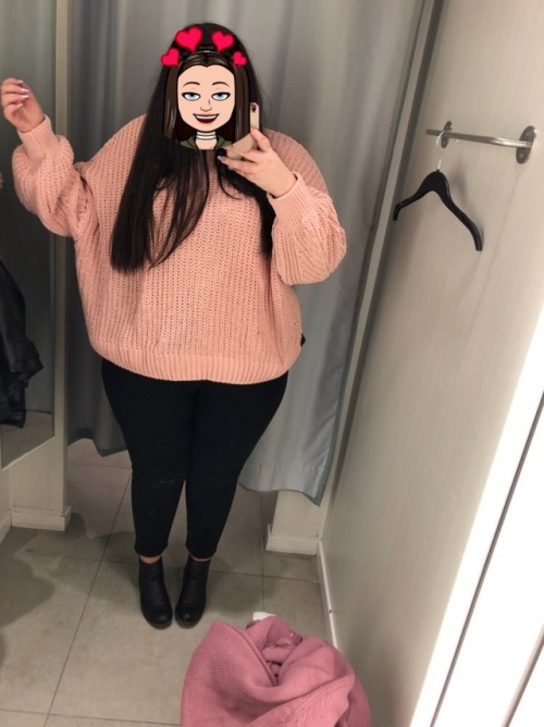 Found this cute jumper in H&M today but I was so annoyed...
