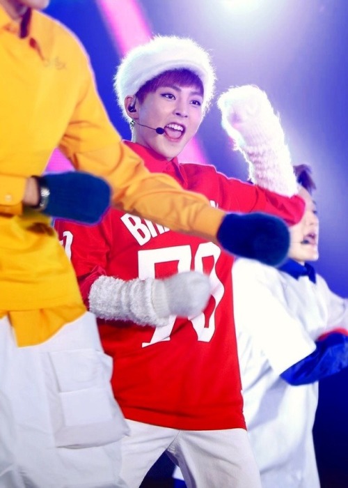 XIUMIN - 5'8 FT - (26 MARCH) - (AGE 27) - ARIES - METAL -...