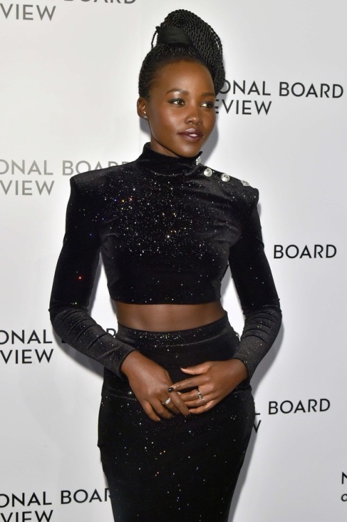 sosodebb - celebsofcolor - Lupita Nyong'o attends the 2018 The...