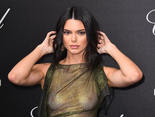 heathenhole - Love or hate her…Kendall Jenner has great tits....