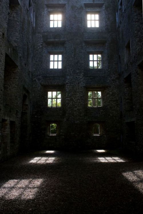 archaicwonder - Kanturk Castle, County Cork, IrelandConstruction...