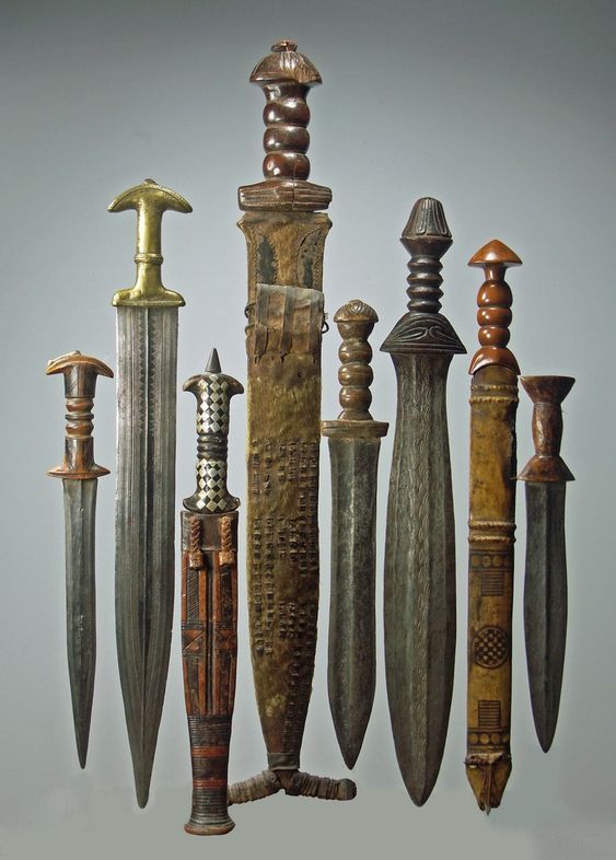 Кинжало-мечи из Камеруна