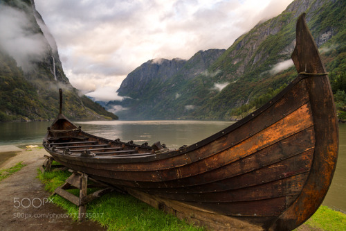 socialfoto:Viking Ship by mandyspace33 #SocialFoto