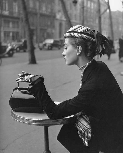 sendommager - Capucine photographed by Georges Dambier at Café...