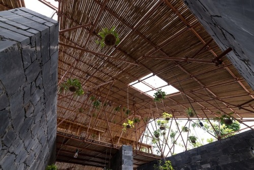 architorturedsouls:S Space / H&P Architectsph: Nguyen...