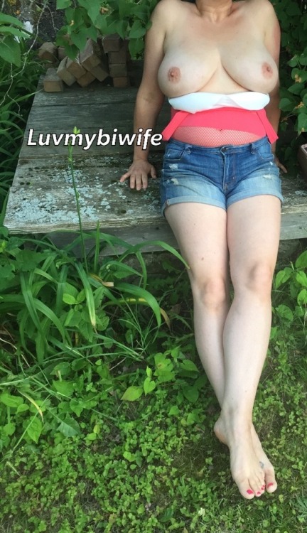 luvmybiwife76 - ganowncgirl - So happy for summer. Now if only I...