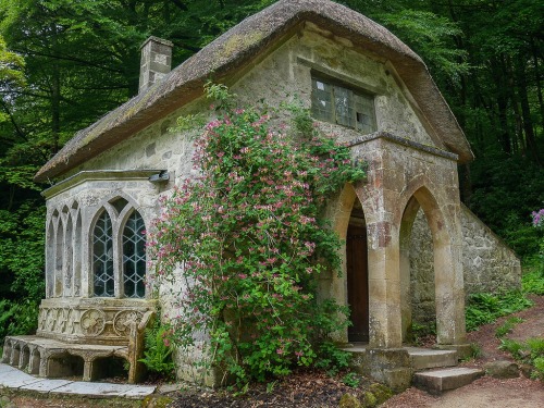yellowrose543 - The old Stone cottage Stourhead Gardens