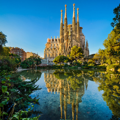 allthingseurope - Sagrada Familia, Barcelona (by Michael Abid)
