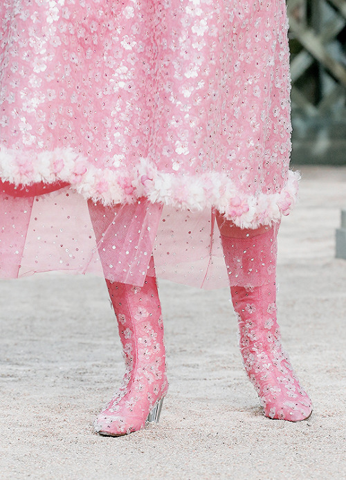 oldfashionedvillain - Chanel Spring 2018 Couture