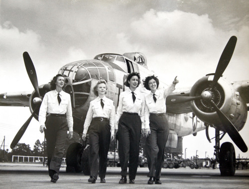 worldwar-two - Female US Air Force engineering test pilots walk...
