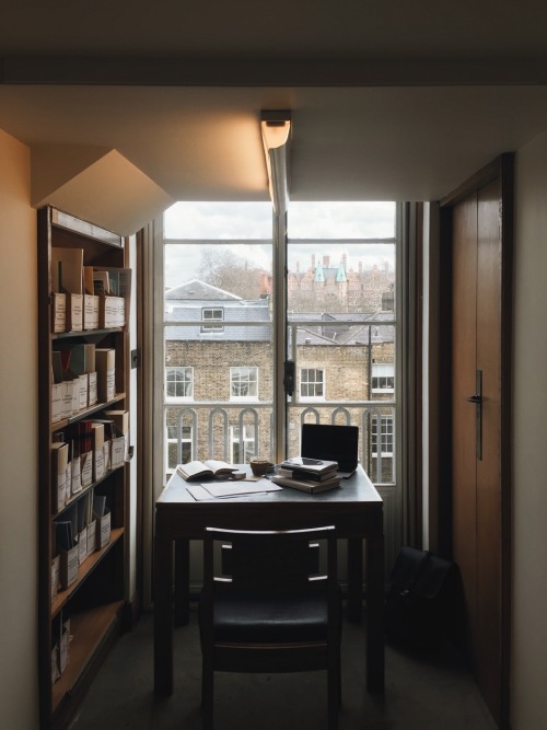 warmhealer:I find these carrels with views over Bloomsbury...
