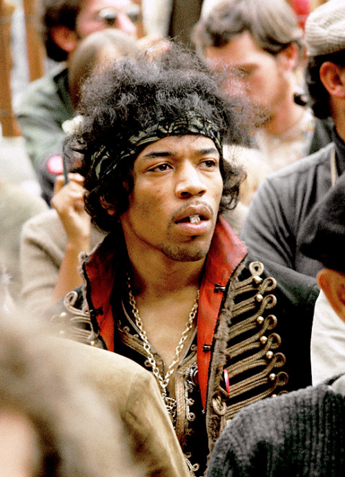babeimgonnaleaveu - Jimi Hendrix photographed by Colin Beard at...
