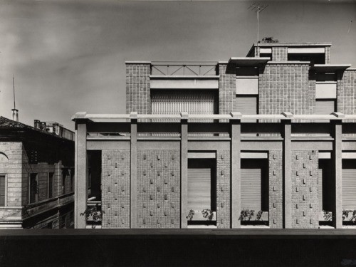 germanpostwarmodern - Apartment Building (1953-57) in Milan,...