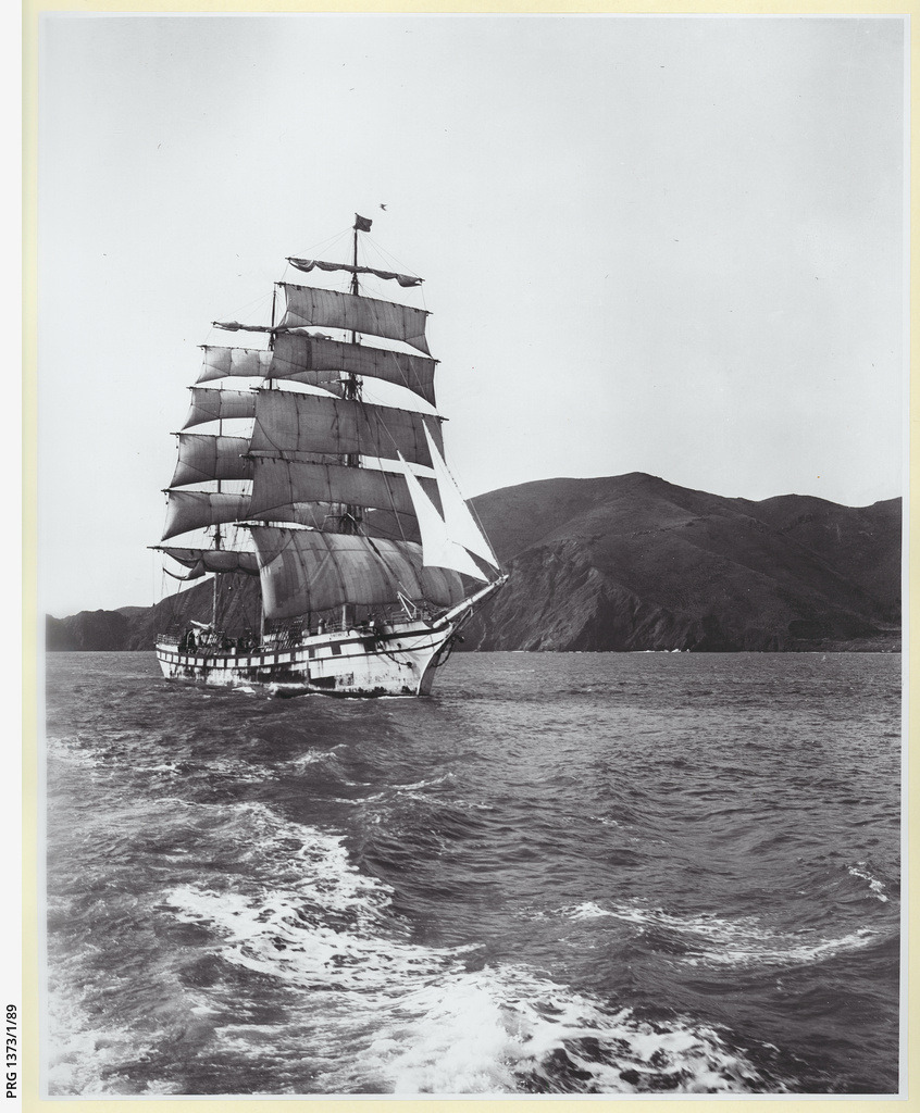 The French steel barque ‘Vincennes’, 2311 tons, under sail entering the Golden Gate…
abt. 1915
