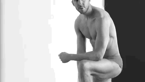Calvin Harris big bulge!Follow me for more Naked Male...