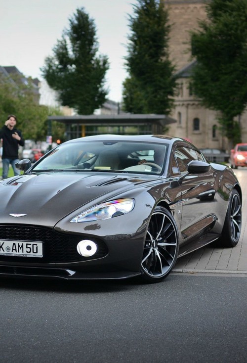 dreamer-garage - Aston Martin Vanquish Zagato Volante (via)