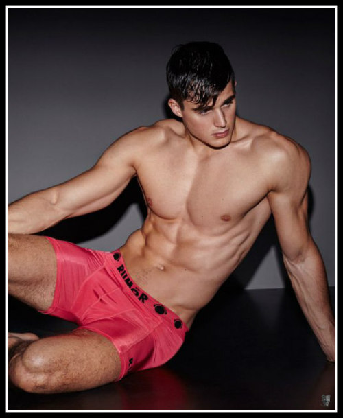 glamboyl:Fit Model Pietro Boselli modeling for Simons photo by...