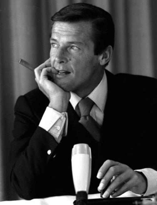 thefilmstage - R.I.P. Sir Roger Moore, who has passed away at the...