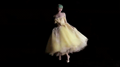 stopdropandvogue - Ming Xi in Christian Dior Haute Couture...
